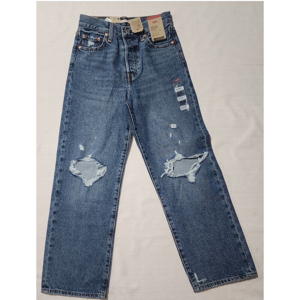 Levi's ribcage straight ankle women size W26xL27-button fly